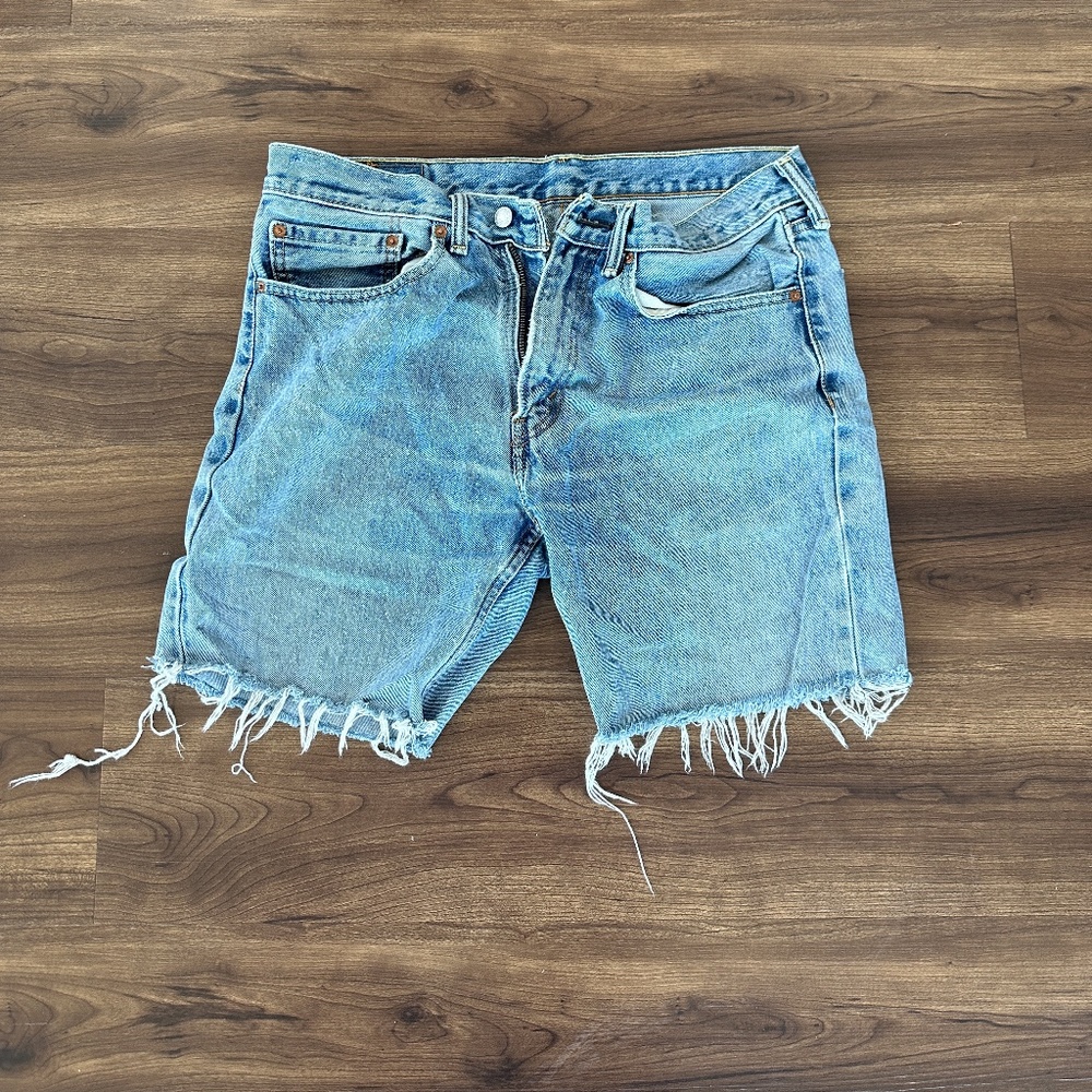 VINTAGE 505 LEVI JEAN SHORTS (W34)